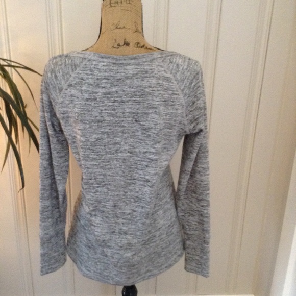 ATHLETA top. Like new - Picture 2 of 4